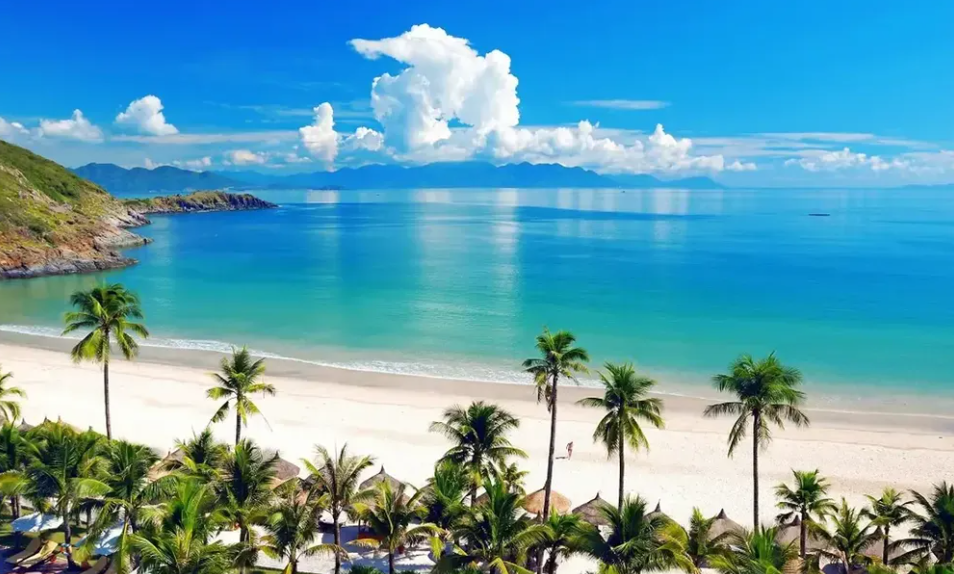 khách quốc tế & nội địa